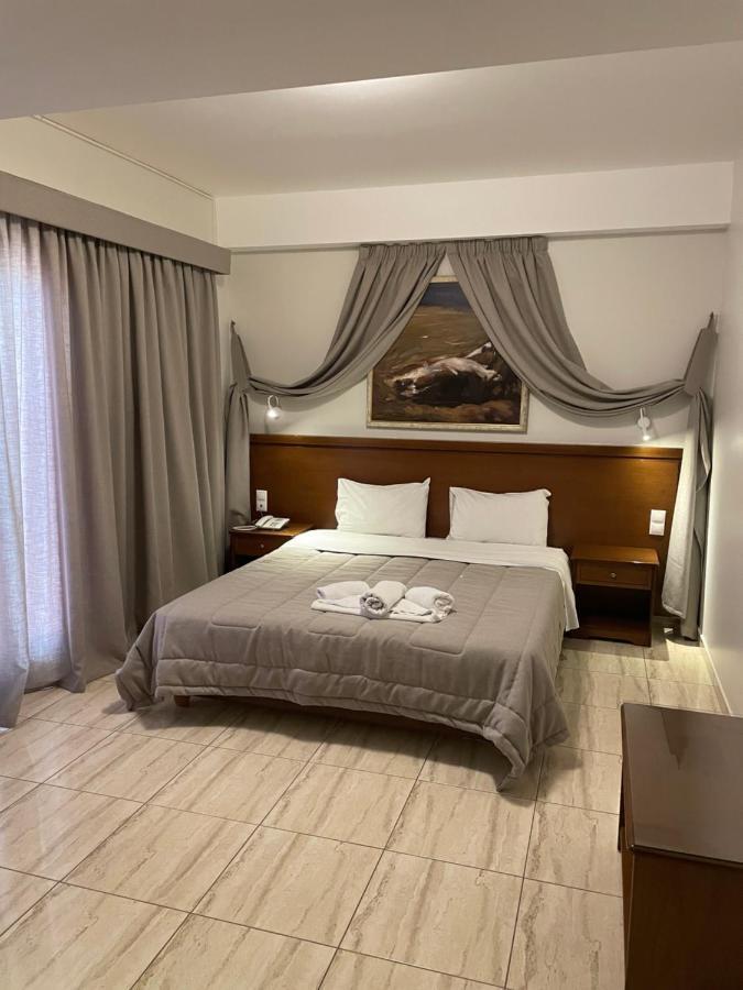 Aristotelis Epidaurus Luaran gambar