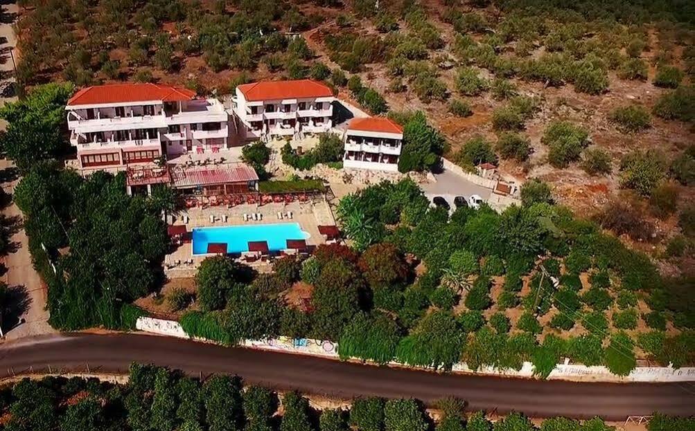 Aristotelis Epidaurus Luaran gambar